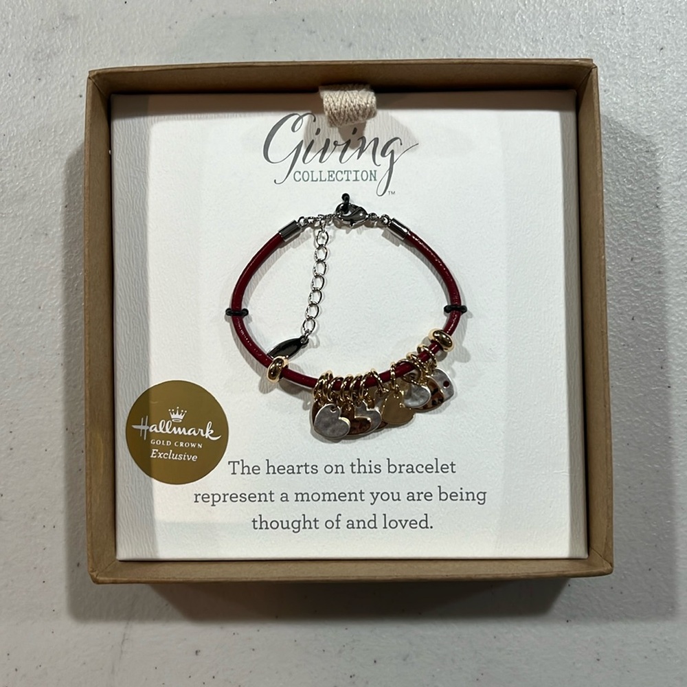 Giving Collection heart bracelet